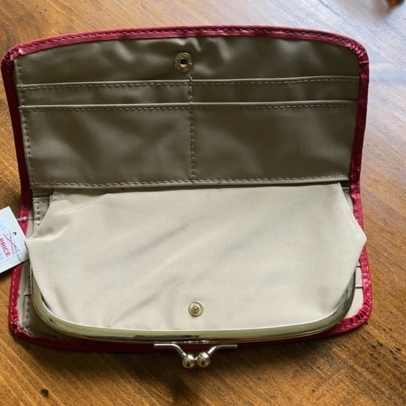 Liz Claiborne wallet - Picture 3 of 7